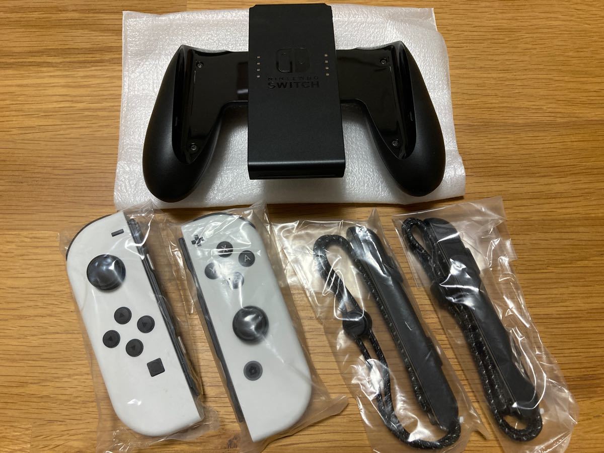 未使用☆Nintendo ジョイコンとグリップとストラップセット☆Joy-Con
