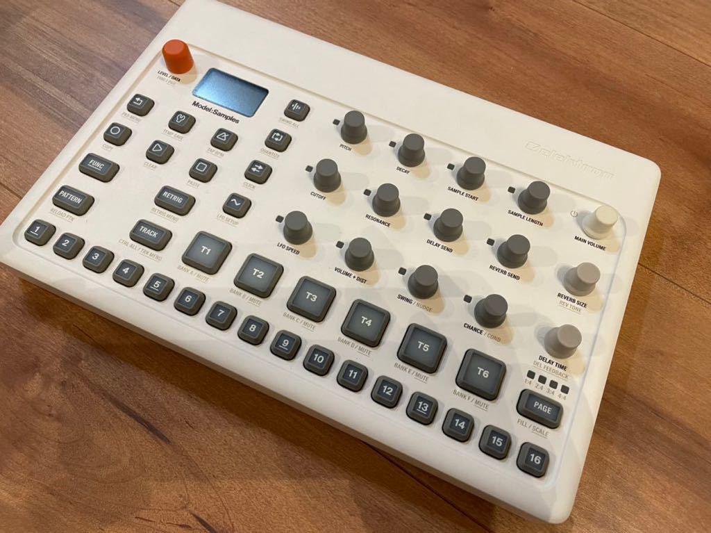 elektron Model:Samples l-iris.com