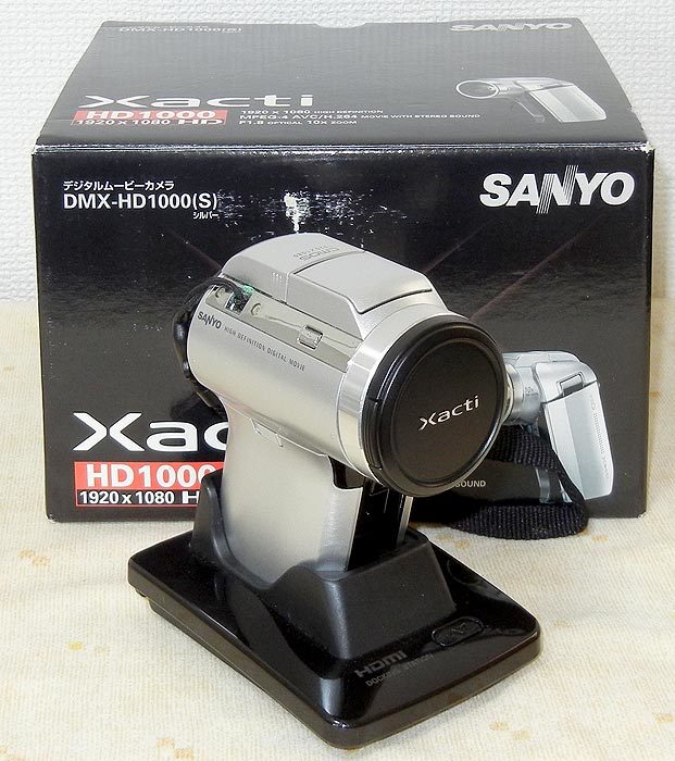 送料込即決】名機 SANYO Xacti DMX-HD1000(S) フルHD1920×1080 光学10
