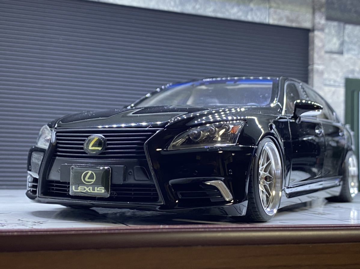 1/18 AUTOart オートアートLEXUS LS600hL ブラック カスタム仕様