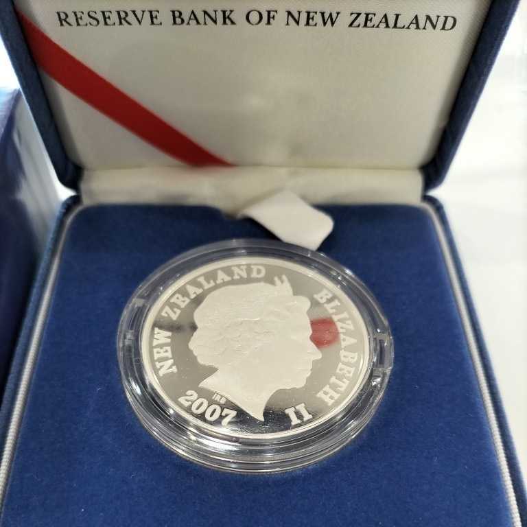C1677 ニュージーランド シルバー プールーフコイン2007の画像3
