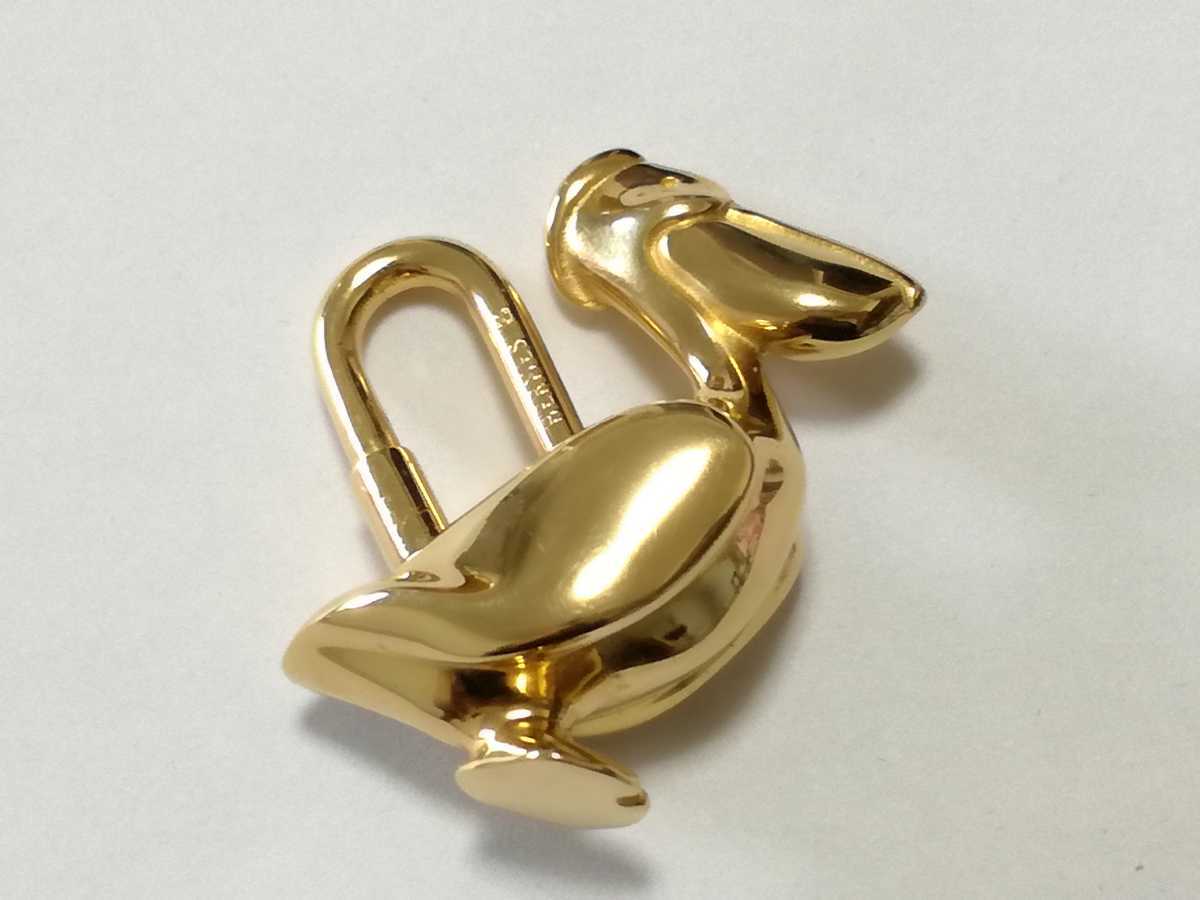 美品 HERMES エルメス ペリカン カデナ ゴールド チャーム キーホルダー-