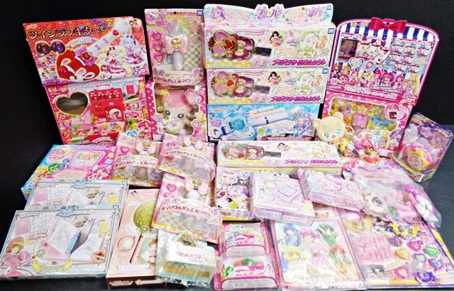 ■【開封/現状】プリキュアシリーズ プリパラ カードキャプターさくら 女児向け おもちゃ 雑貨 まとめ 大量セット_画像1