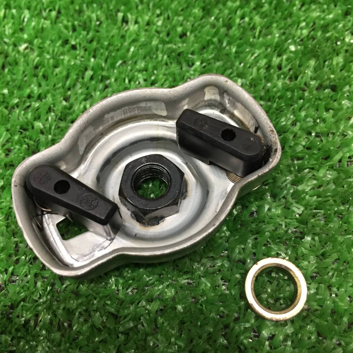 ゼノア リコイルプーリー G34L リコイルスタータープーリー G3L ゼノア リコイルプーリー G34L リコイルスタータープーリー G3L