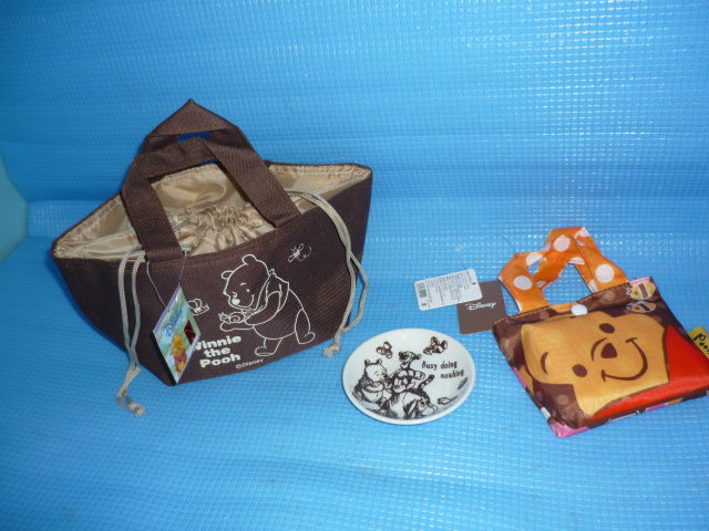 a* unused *Disney Winnie The Pooh aluminium . put on lunch back . folding shopping bag other 3 point 