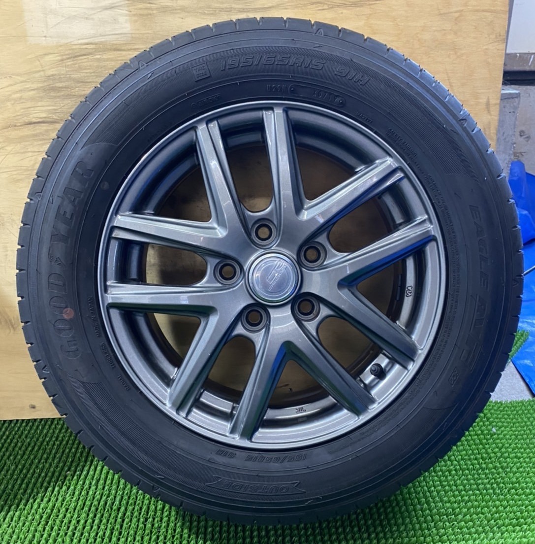 195/65R15 GOODYEAR【2019年】(社外アルミホイール) 15X6J ET45 5H/114.3 4本セット！バリ溝！セレナ等にの画像2