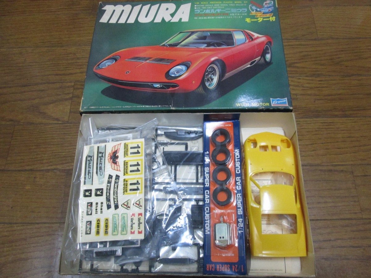 Yahoo!オークション - タミヤ ビッグスケール 1/12 フェラーリ Yahoo!オークション - タミヤ ビッグスケール 1/12 フェラーリ