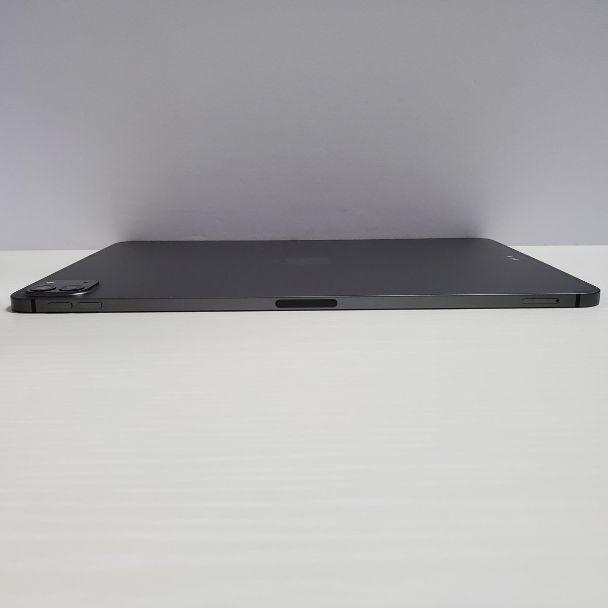 ☆【22654WM】 完動品 Apple MXE42J/A iPad Pro 11インチ (第2世代