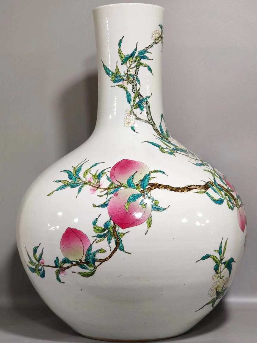 ヤフオク! ◇旧蔵◇古美術 大清乾隆年製款 粉彩九桃紋天球瓶 時代物