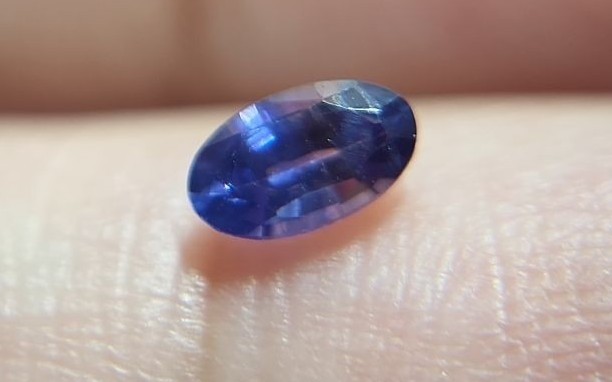 非加熱天然バイカラー バイオレットサファイア 0 270ct|PayPayフリマ