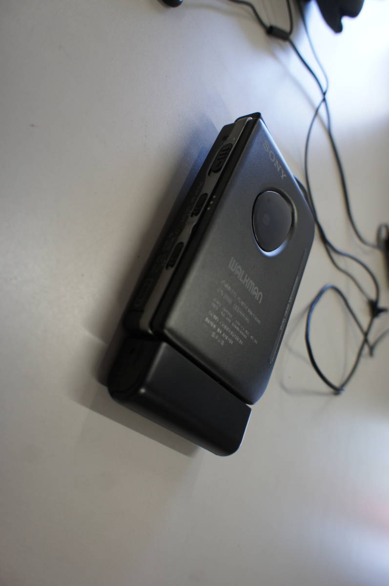 SONY WALKMAN WM-EX909 新品同様美品 長期保管品 しかし難あり SONY WALKMAN WM-EX909 新品同様美品 長期保管品 しかし難あり