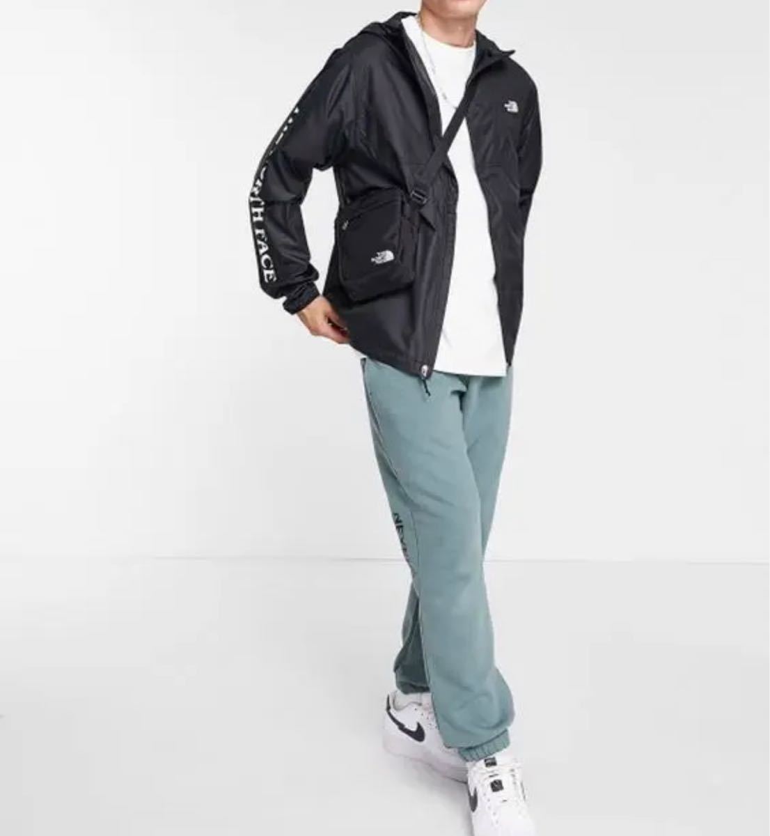 海外限定】TNF メンズ ウィンドブレーカー ブラック US/M 日本サイズL