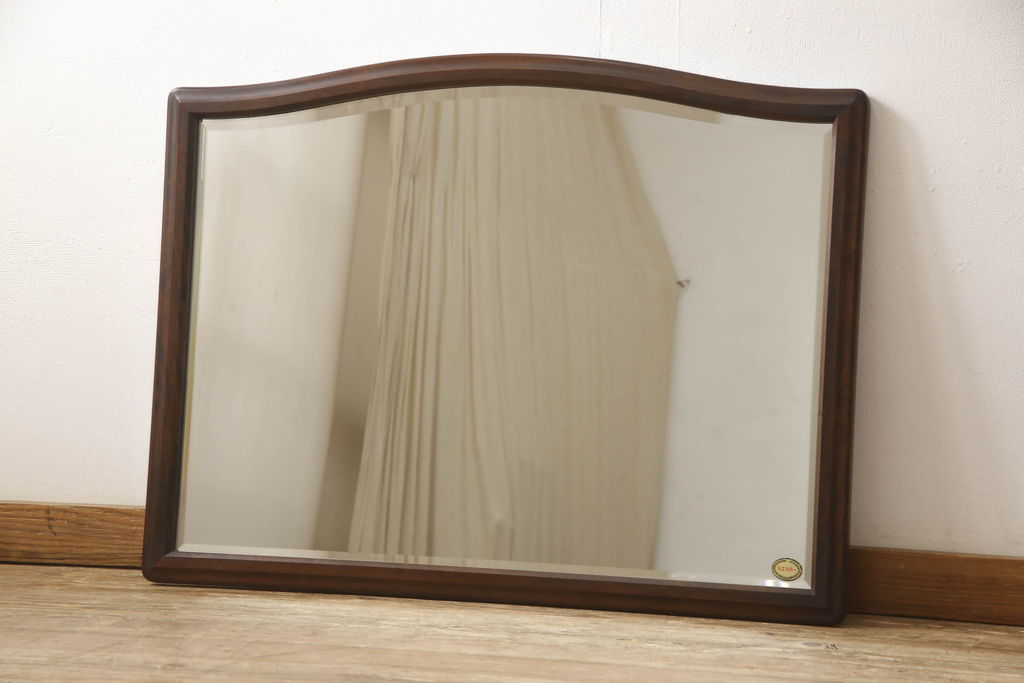 R-060593　中古　美品　北海道民芸家具　シックな木製フレームのミラー(鏡)(定価約7万円)(R-060593)