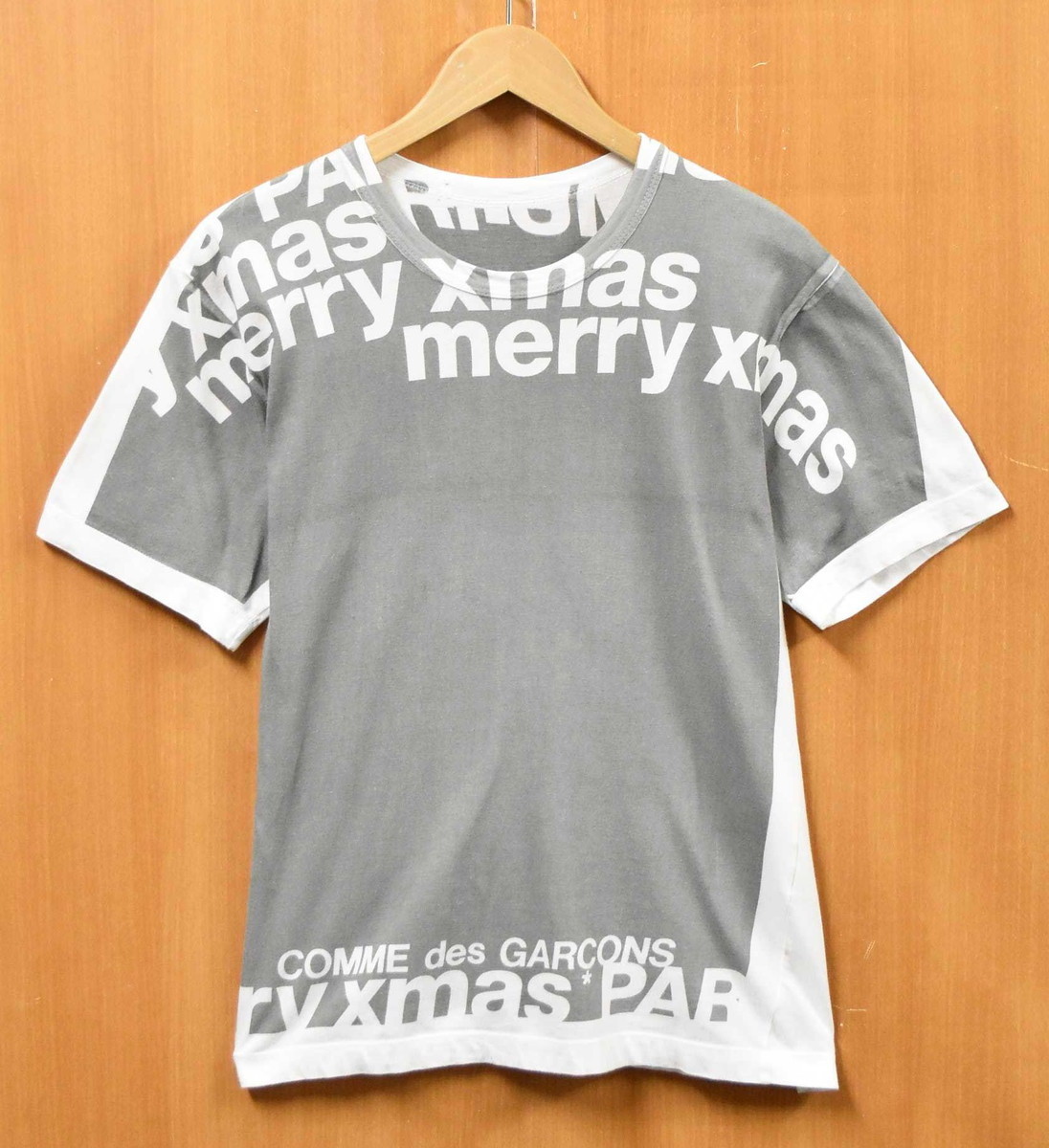 トルコ製 コム・デ・ギャルソン パルファム クリスマス限定 半袖 Tシャツ ホワイトベース×グレー メンズS相当(32342_画像1