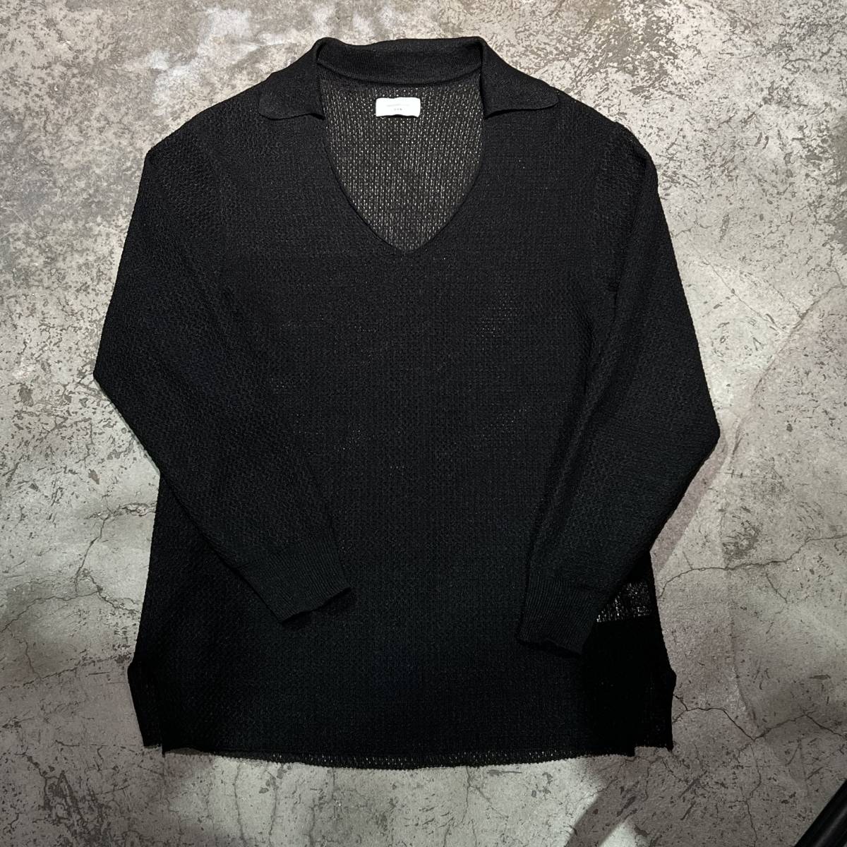 感謝報恩 22SS UNDECORATED スキッパーニットトップ - ニット/セーター