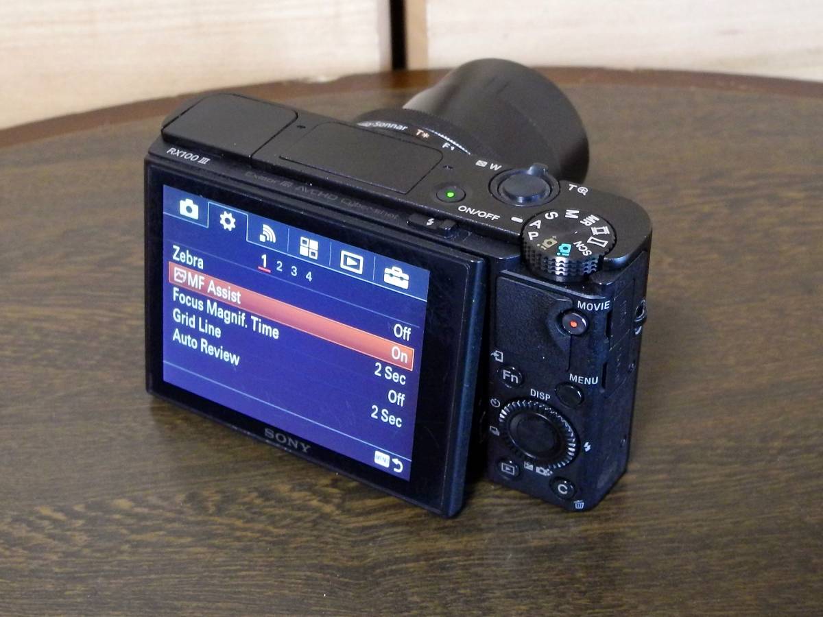 ■海外向け展示品■SONY サイバーショット・DSC-RX100M3（販売証明付）■_画像2