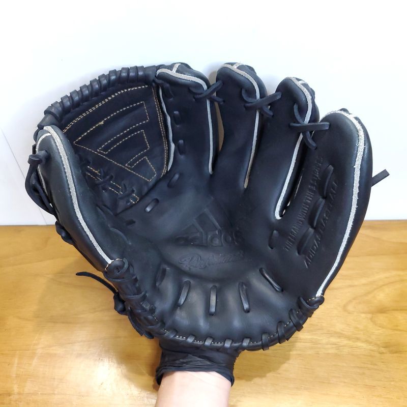 アディダス 内海哲也モデル アディプロ 激レア ADIDAS アディダス 内海哲也モデル アディプロ 激レア ADIDAS
