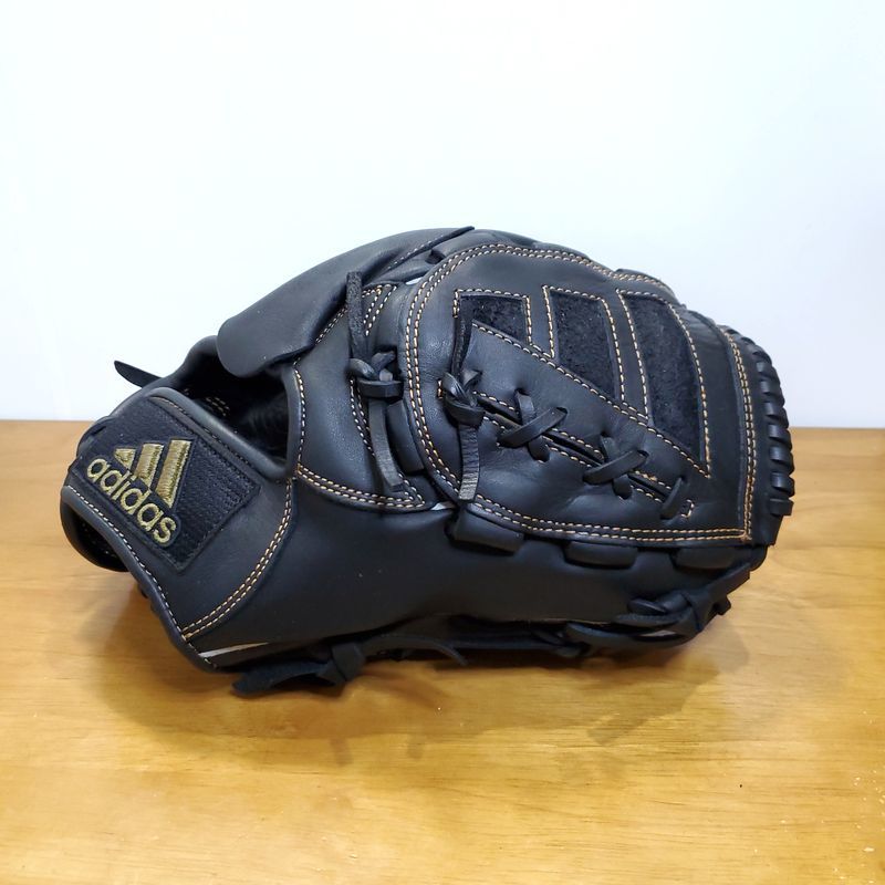 アディダス 内海哲也モデル アディプロ 激レア ADIDAS アディダス 内海哲也モデル アディプロ 激レア ADIDAS