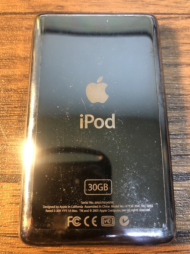 Apple iPod 30GB A1136 中古　ジャンク？　ホワイト_画像2