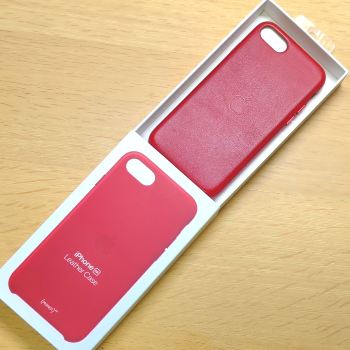 Apple iPhone SE (第3世代) レザーケース MXYL2FE/A（（PRODUCT）RED）中古品 純正レザーケース