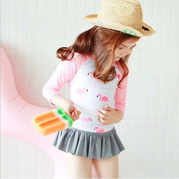  sale Kids child swimsuit girl 120 long sleeve Rush Guard hat pink Pooh ruby chi frill kindergarten child care . separate 