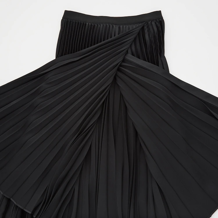 【新品・L/XL・ブラック】 UNIQLO × Theory　プリーツラップスカート 繊細なプリーツにアシンメトリーな裾ラインで個性のあるデザイン