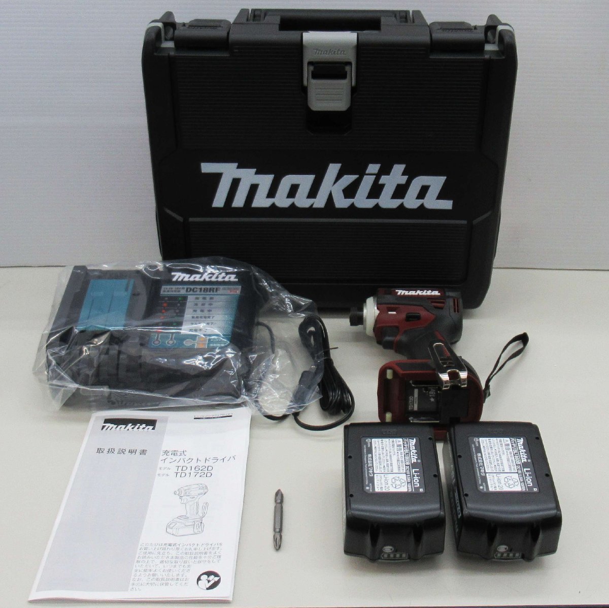 ☆【新品・未使用】makita　マキタ　充電式インパクトドライバ　TD172DGXAR　オーセンティックレッド　18V　6.0Ah　407444_画像1