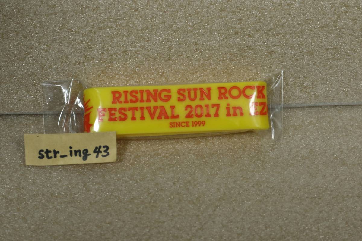 新品 B'z RISING SUN ROCK FESTIVAL 2017 in EZO ラバーバンド 黄色 稲葉浩志 Tak Matsumoto RSR ライジング グッズ イエロー_画像2