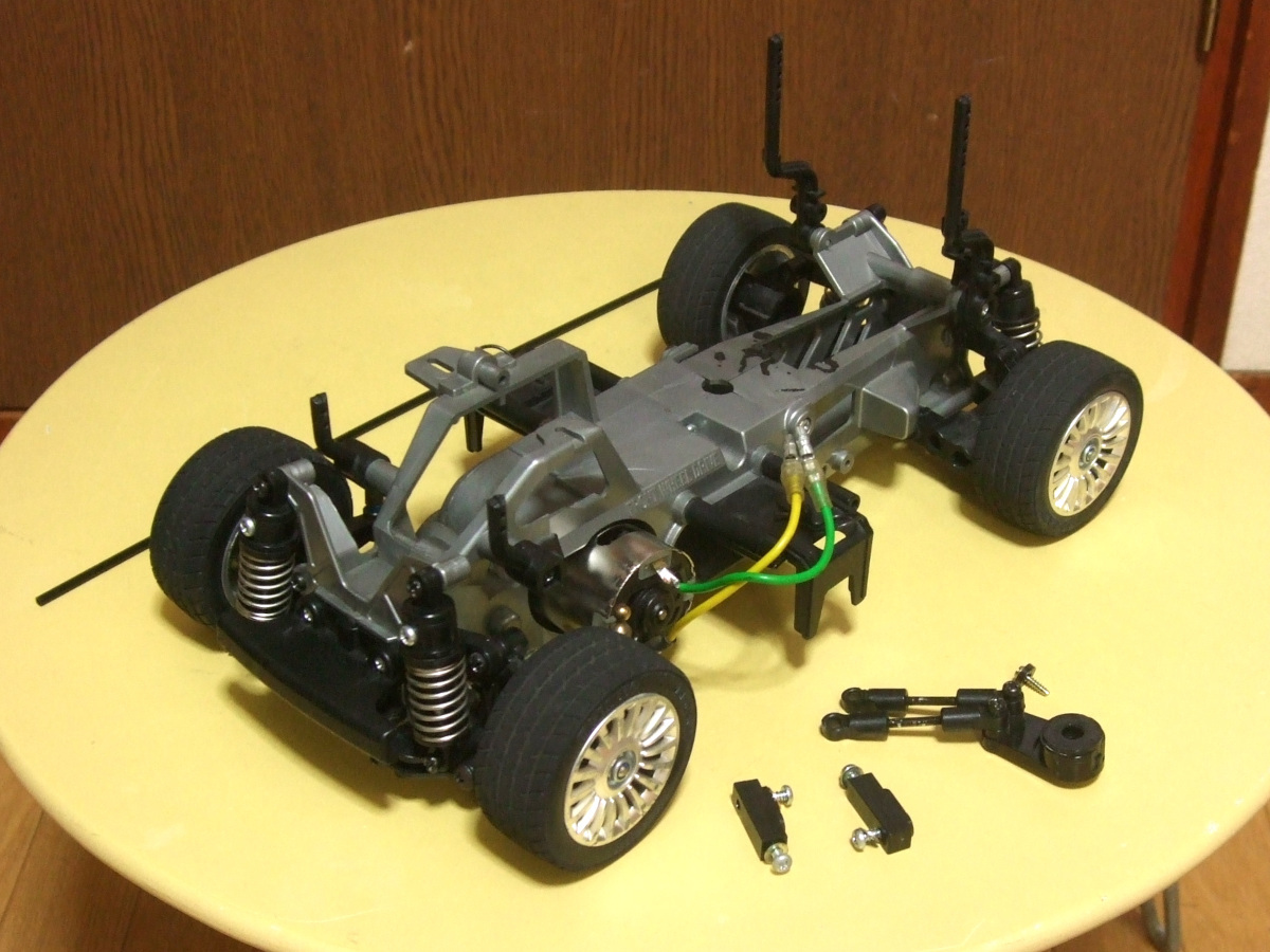 Tamiya 1/10 RC Rover Mini Cooper #58211 M-03 Chassis FWD Radio Control (2)*