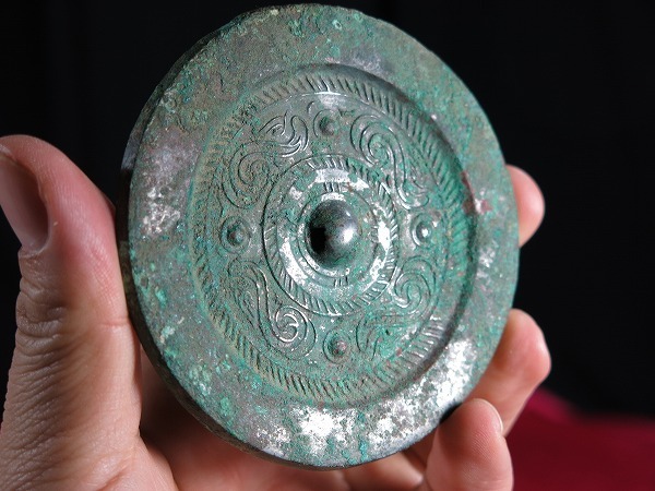 B 青銅神獣文鏡 漢時代 遺跡発掘品 中国 本物 副葬品 供養 シルク