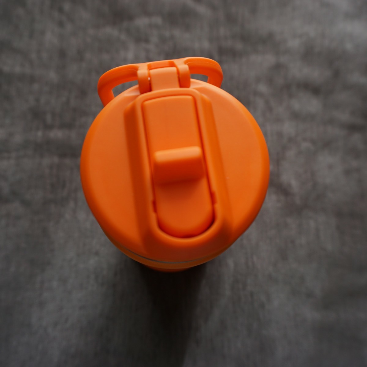 ステンレス 保冷 水筒 アウトドア マイボトル  タンブラー　パープル オレンジ 便利な大きさ