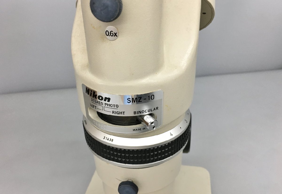 ニコン Nikon 顕微鏡 三眼ズーム式双眼実体顕微鏡 SMZ-10 木箱 ニコン Nikon 顕微鏡 三眼ズーム式双眼実体顕微鏡 SMZ-10 木箱