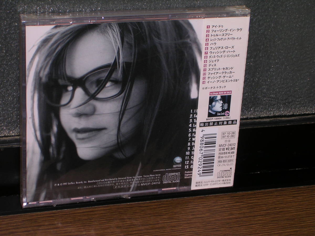 新品未開封国内盤CD Lisa Loeb (リサ・ローブ)／ファイアークラッカー_画像2