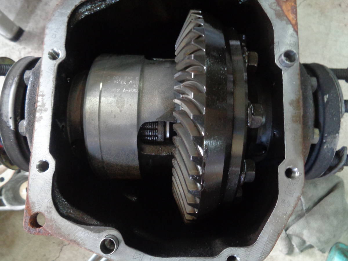 BMW M5 E60 NB50 original diff LSD