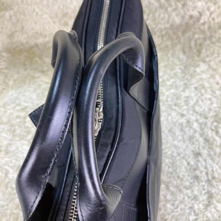 ヴィヴィアンウエストウッド Vivienne Westwood マン オーブ ビジネス
