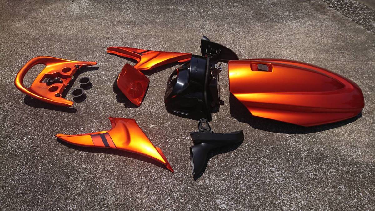 ジェットスキー 12F パーツ2003年式 KAWASAKI 水上バイク 中古品 フード フルセット_画像2