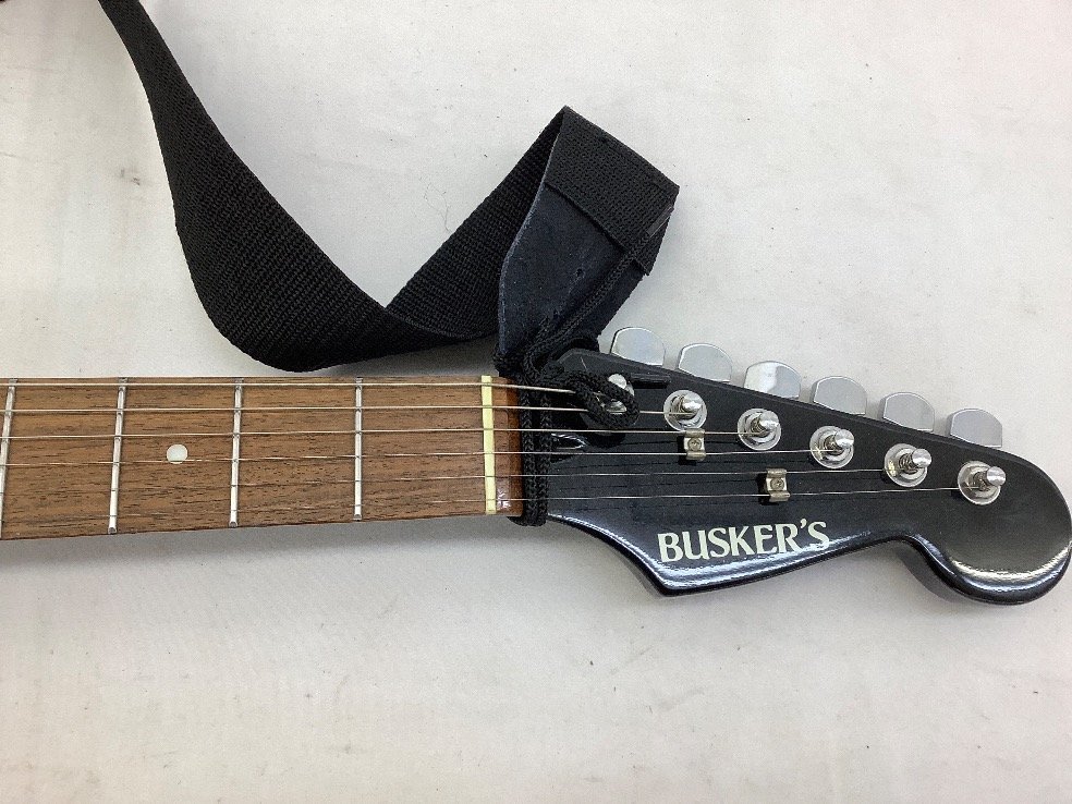 BUSKER'S エレキギター 音出し未確認 ケース付き 中古品 ACB_画像2
