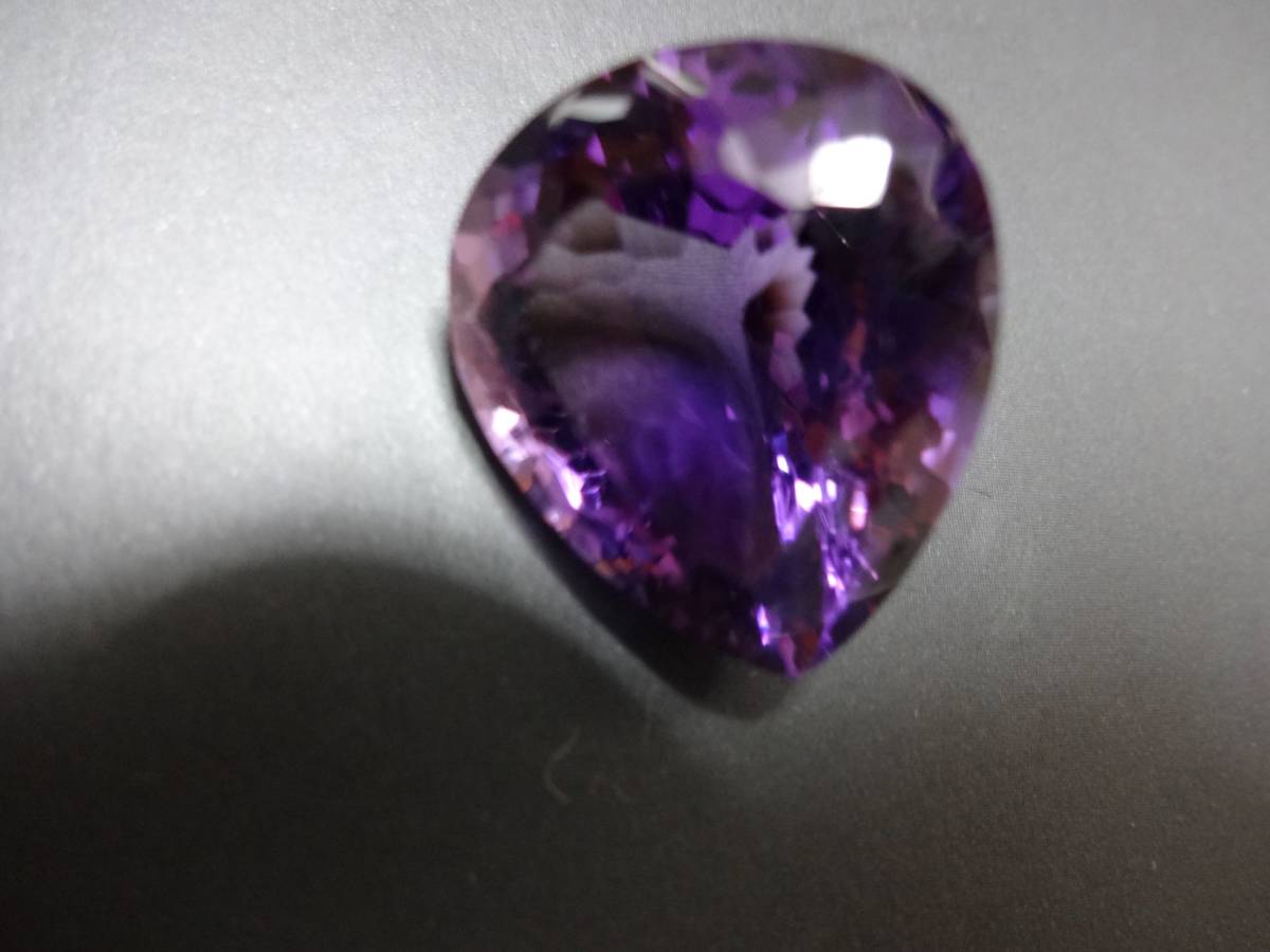 アメジスト　紫水晶　25.5CT