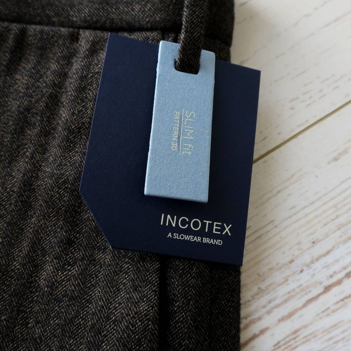 大人気SALE INCOTEX - INCOTEX インコテックス ストライプスラックス