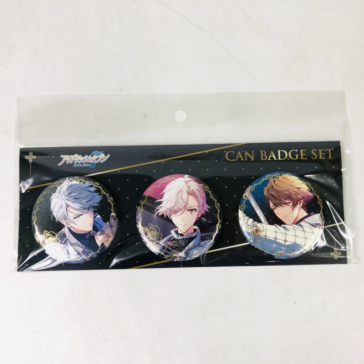 ギフト】 アイナナ VALIANT UR柄 缶バッジ 九条天 30個 revecap.com
