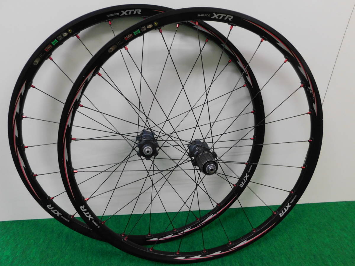 SHIMANO シマノ XTR M975 ホイールセット26 インチ-