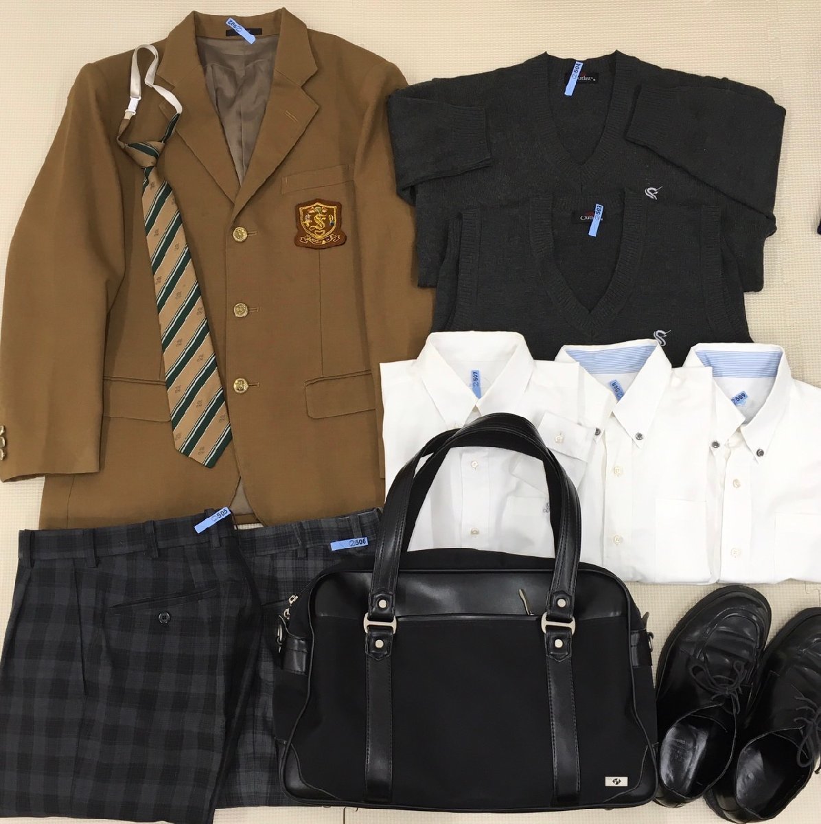 Yahoo!オークション - AT182-2(箱)(中古)栃木県 作新学院高校 Yahoo!オークション - AT182-2(箱)(中古)栃木県 作新学院高校
