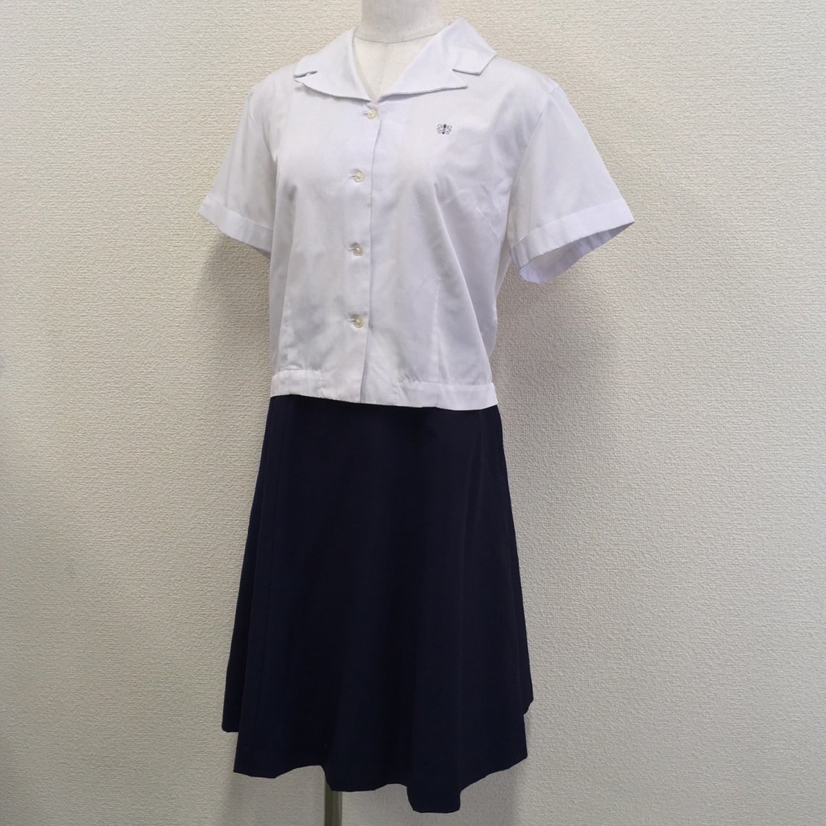A424 (中古) 栃木県 宇都宮中央女子高校 ブラウス スカート 2点 A424 (中古) 栃木県 宇都宮中央女子高校 ブラウス スカート 2点