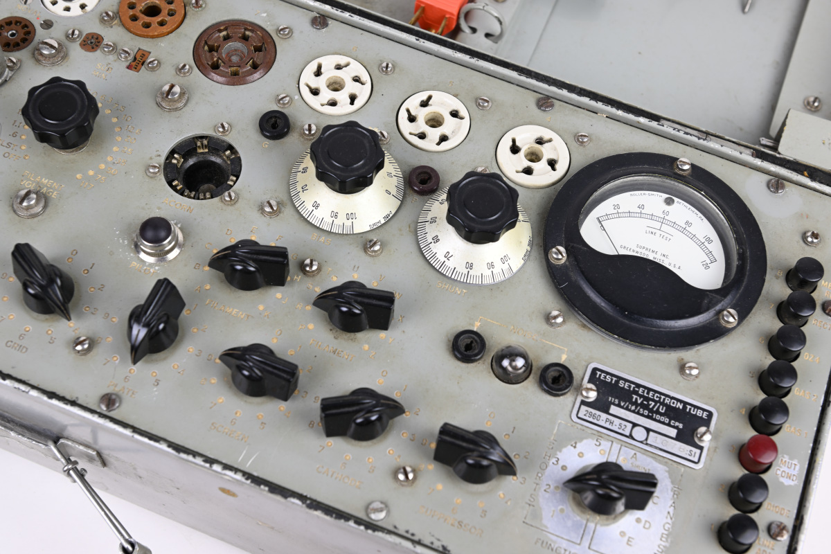 閑古鳥 オーディオ 【 TV-7/U / 真空管試験機 】 測定器