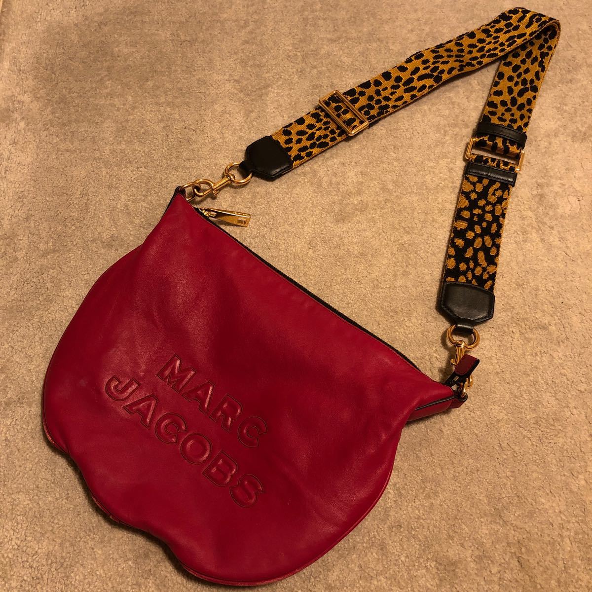 マークジェイコブス　MARC JACOBS 豹柄　レオパード　ショルダーストラップ　ショルダーバッグ 中古