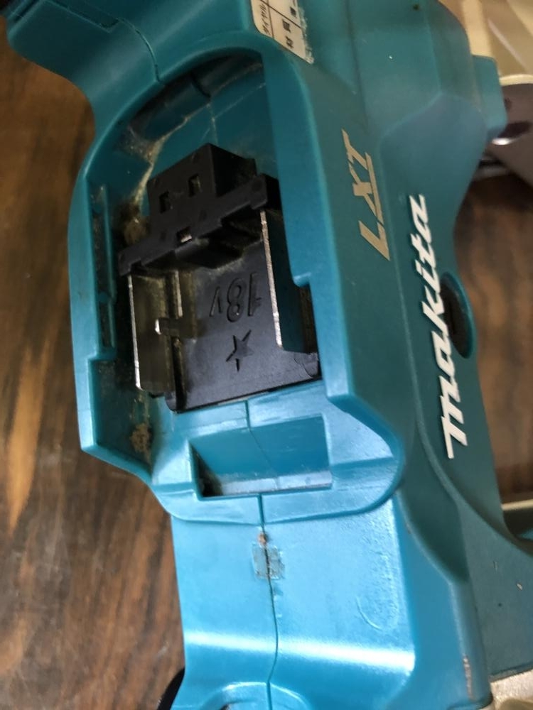 006□おすすめ商品□マキタ makita 充電式バンドソー PB180D 006□おすすめ商品□マキタ makita 充電式バンドソー PB180D