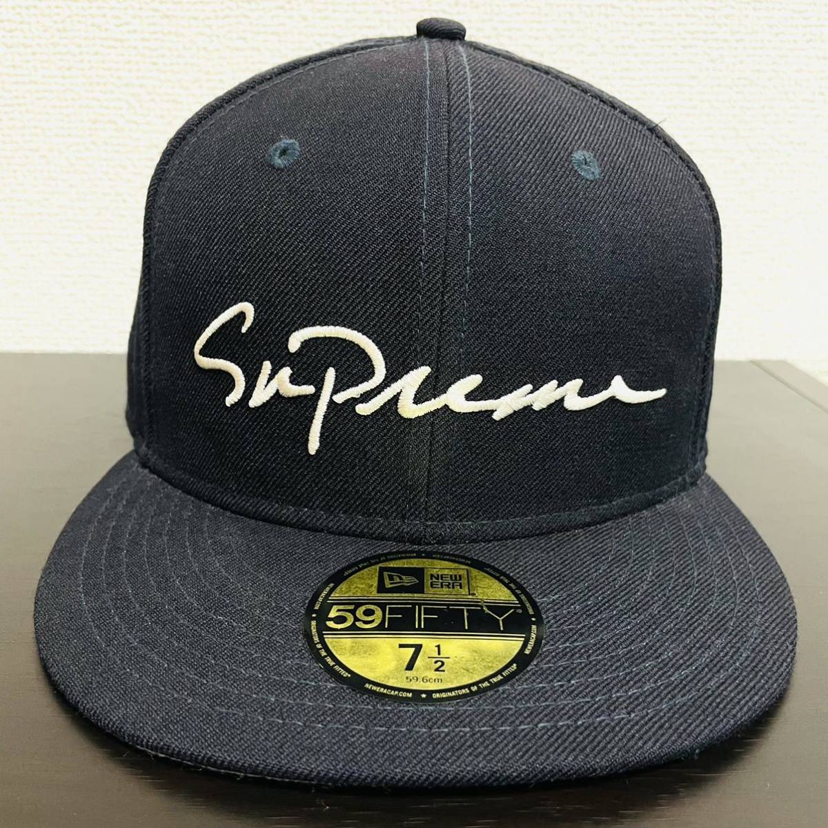 Supreme Classic Script Logo New Era Cap Navy White 59.6cm 7 1/2