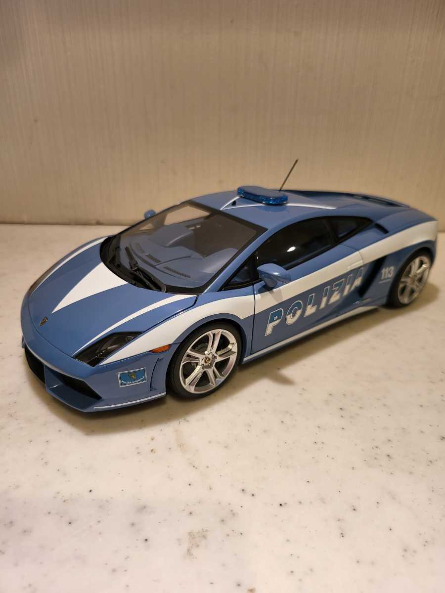 豪華 【絶版】1/18 ポリツィア(ポリス) ガヤルド ランボルギーニ オートアート 乗用車 豪華 【絶版】1/18 ポリツィア(ポリス) ガヤルド ランボルギーニ オートアート 乗用車