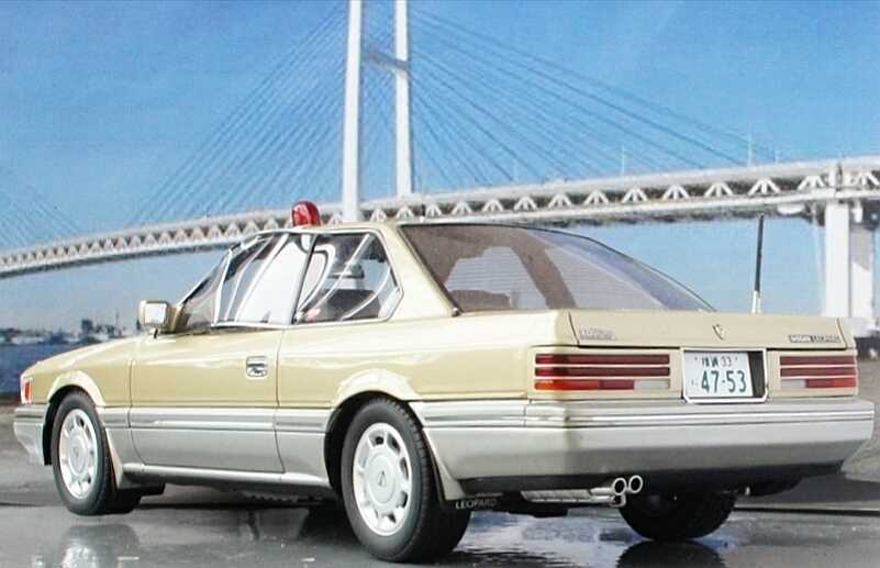 イグニッション 1/18 1988 日産 レパード アルティマ F31 2代目 イグニッション 1/18 1988 日産 レパード アルティマ F31 2代目