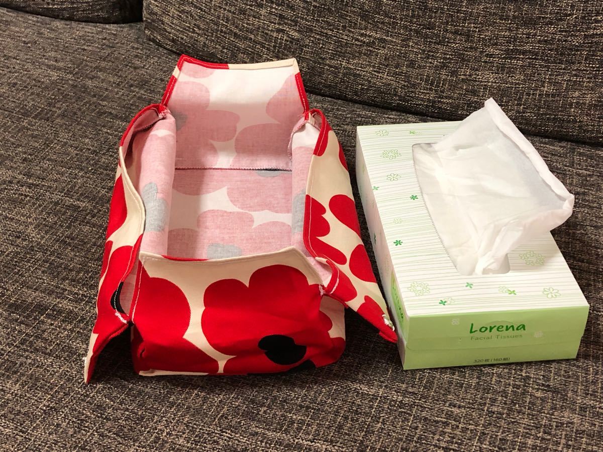 かっこいいお花柄 ハンドメイド ボックスティッシュカバー かっこいいお花柄 ハンドメイド ボックスティッシュカバー